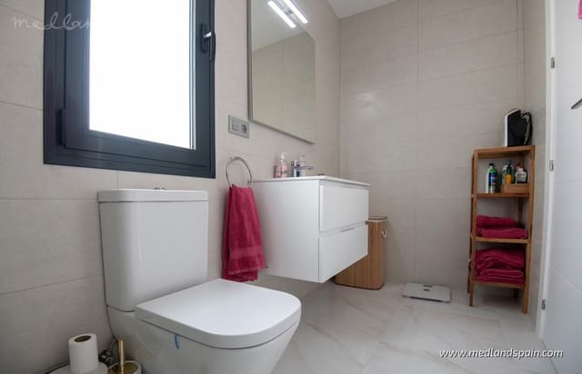 3 makuuhuone Huvila myytävänä paikassa Pinar de Campoverde, Pilar de la Horadada mukana uima-altaan 
autotalli - 422 500 € (Ref: 8838754)