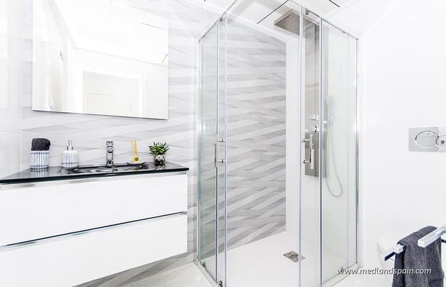 3 quarto Moradia para venda em Polop com piscina garagem - 598 000 € (Ref: 8841040)