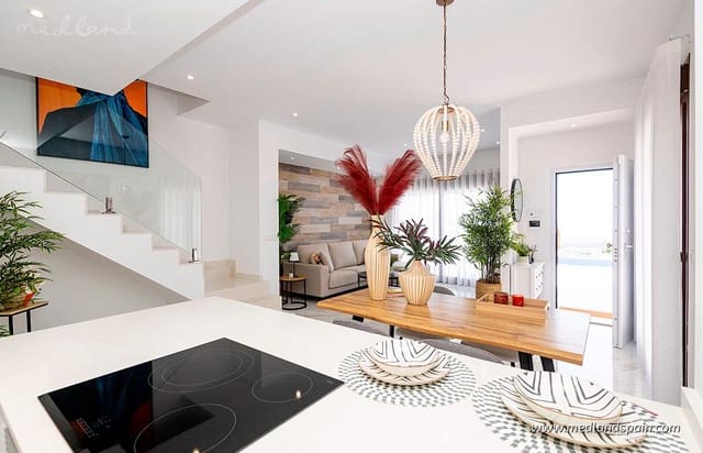 Chalet de 3 habitaciones en Polop en venta con piscina garaje - 598.000 € (Ref: 8841040)