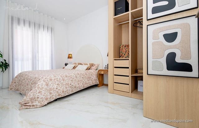 Chalet de 3 habitaciones en Polop en venta con piscina garaje - 598.000 € (Ref: 8841040)