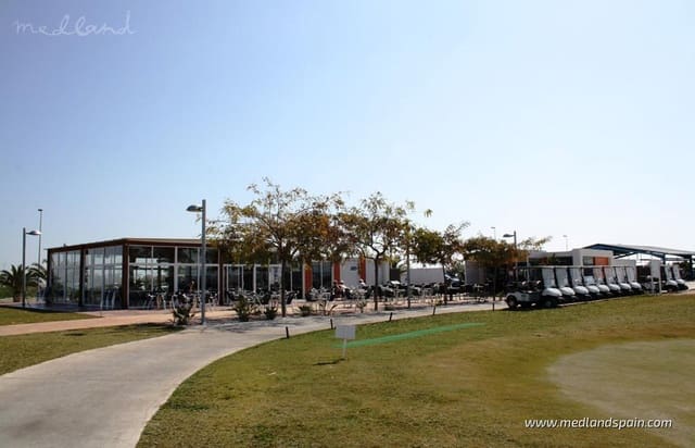 3 soveværelse Byhus til salg i Orihuela Costa, Orihuela med swimmingpool garage - € 299.000 (Ref: 8841041)