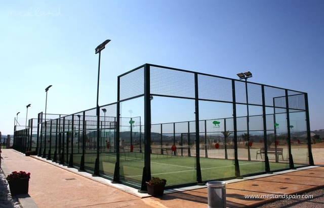 3 soveværelse Byhus til salg i Orihuela Costa, Orihuela med swimmingpool garage - € 299.000 (Ref: 8841041)