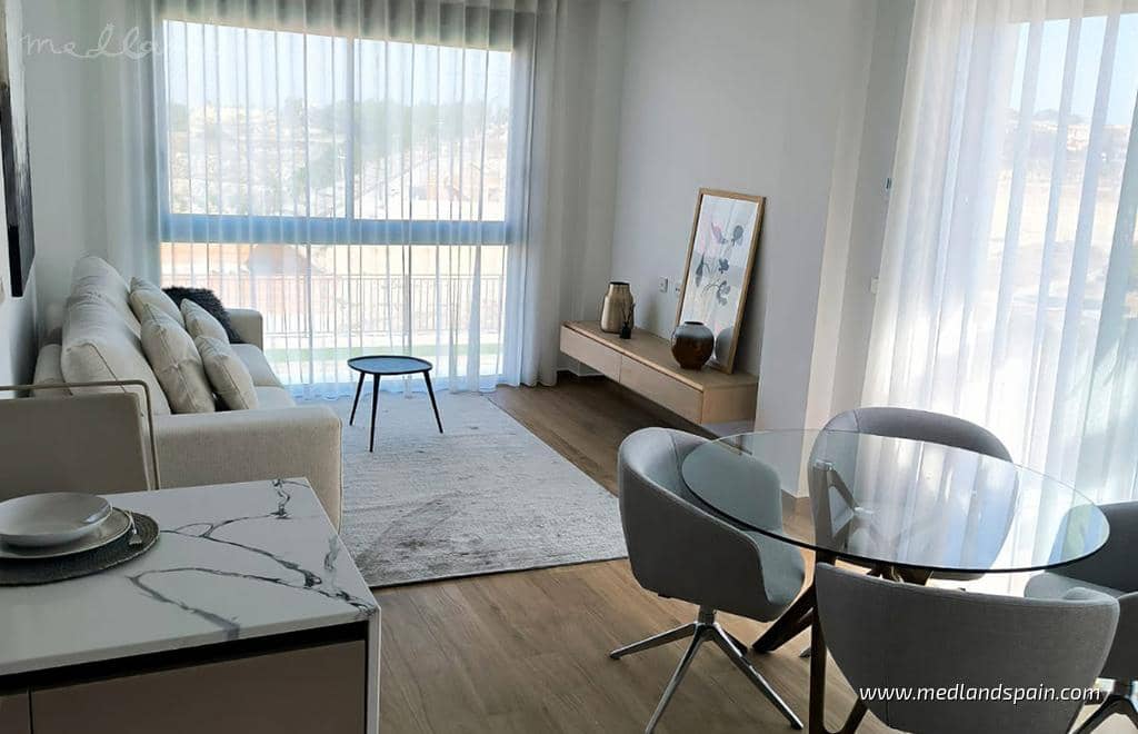 6 bedroom Villa for sale in Algorfa with garage - € 965,000 (Ref: 8841045)