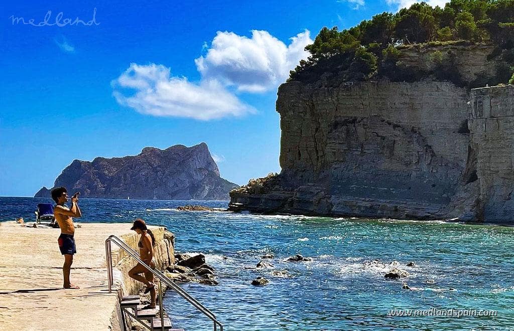 3 soverom Villa til salgs i Benissa med svømmebasseng garasje - € 890 000 (Ref: 8843483)