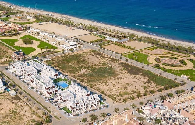 3 soveværelse Byhus til salg i Torre de la Horadada, Pilar de la Horadada med swimmingpool garage - € 429.900 (Ref: 8855187)