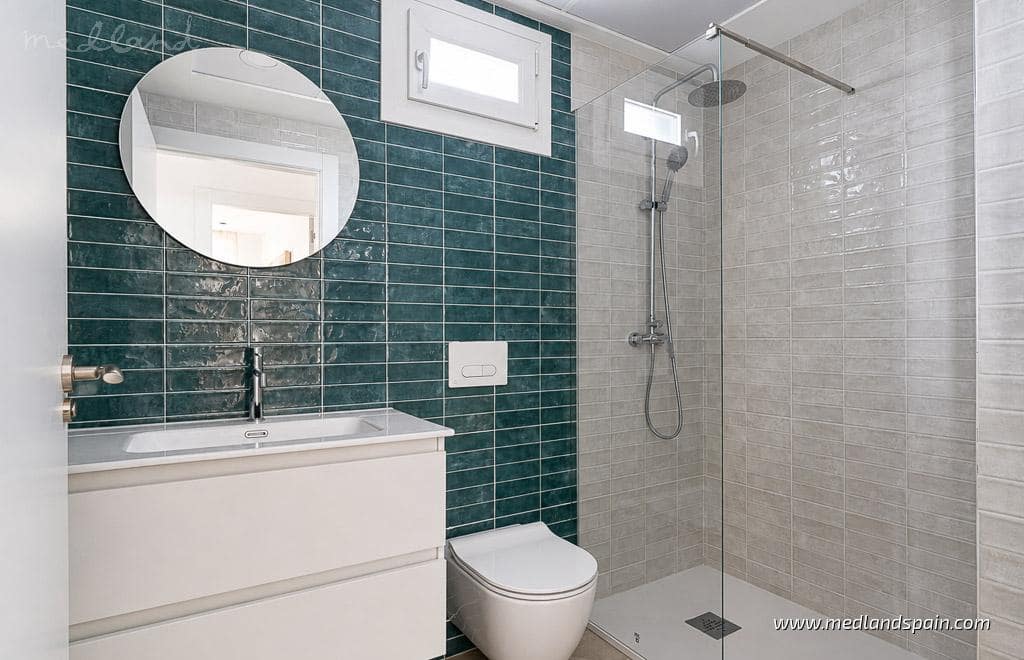 3 soveværelse Villa til salg i El Campello med swimmingpool garage - € 465.000 (Ref: 8873508)