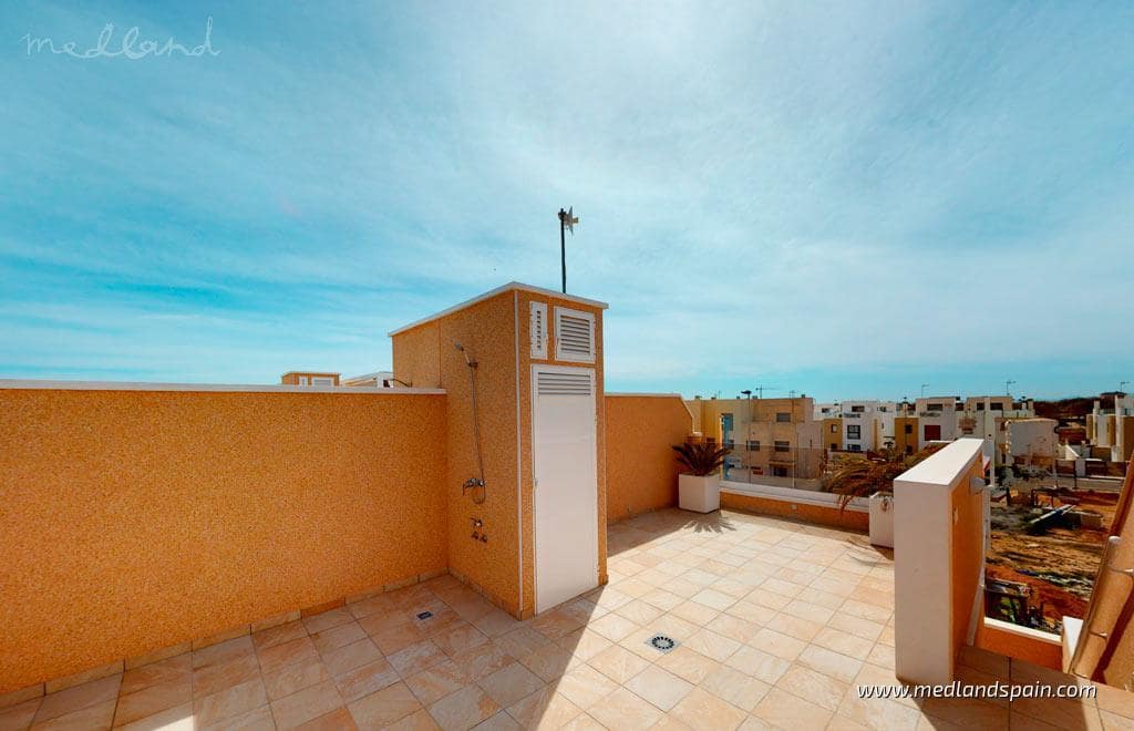 3 sovrum Hus till salu i Pilar de la Horadada med pool garage - 349 900 € (Ref: 8875295)