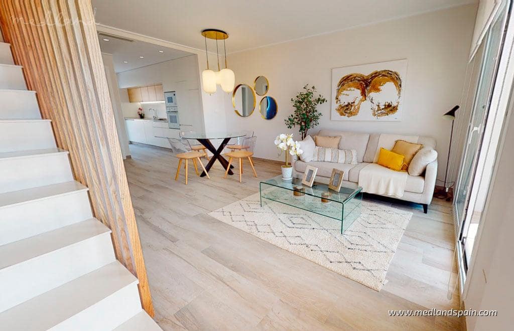 Casa de 3 habitaciones en Pilar de la Horadada en venta con piscina garaje - 379.900 € (Ref: 8875295)