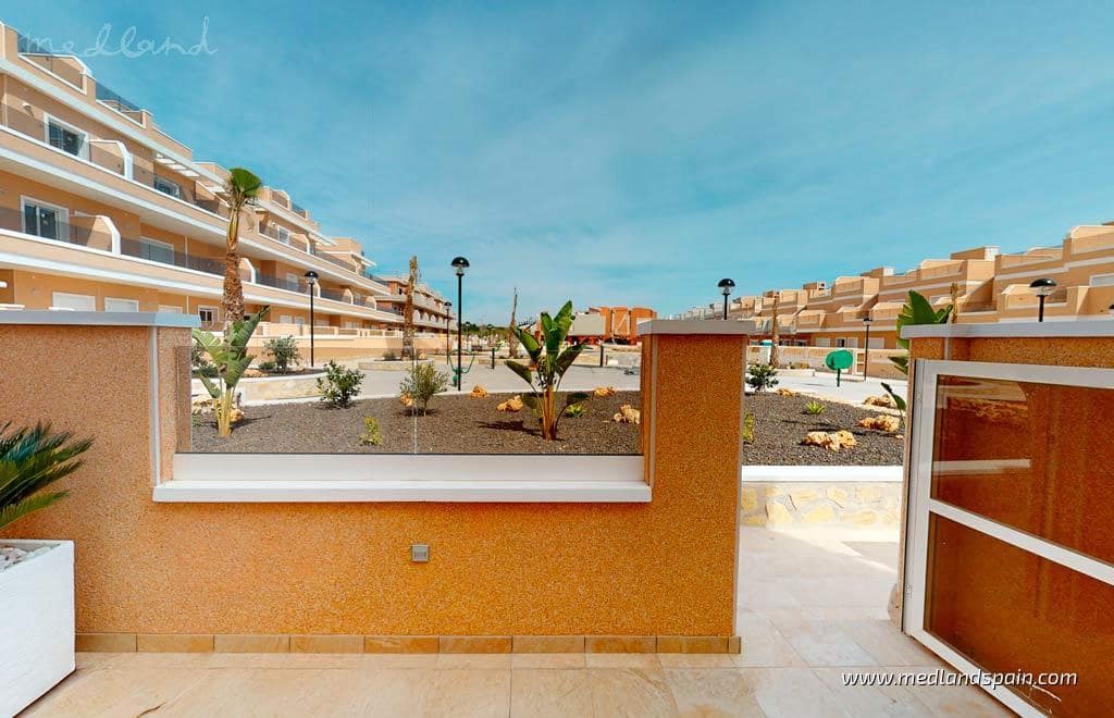 3 bedroom Apartment for sale in Pilar de la Horadada with pool garage - € 289,900 (Ref: 8875310)