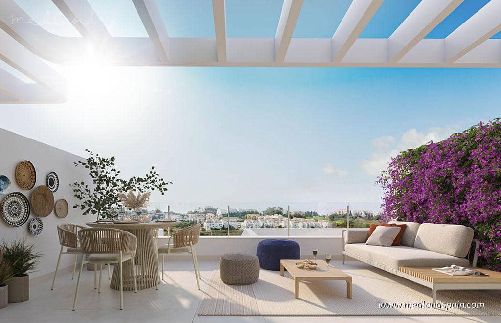 3 bedroom Apartment for sale in Mijas Costa with pool garage - € 620,000 (Ref: 8880829)