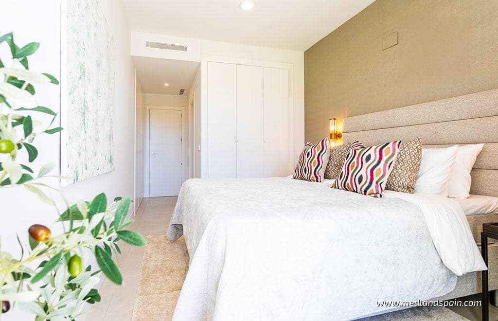 3 bedroom Apartment for sale in Mijas Costa with pool garage - € 638,000 (Ref: 8880829)