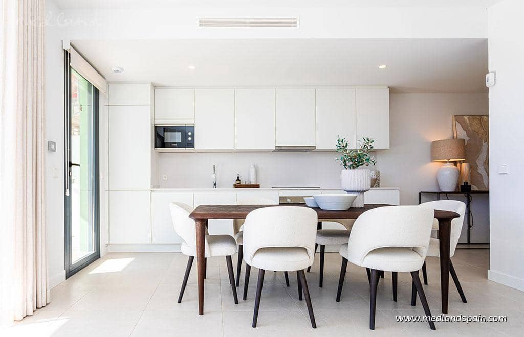 2 soverom Leilighet til salgs i Mijas Costa med svømmebasseng garasje - € 519 000 (Ref: 8880830)