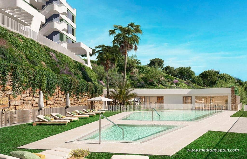 2 soverom Leilighet til salgs i Mijas Costa med svømmebasseng garasje - € 519 000 (Ref: 8880830)