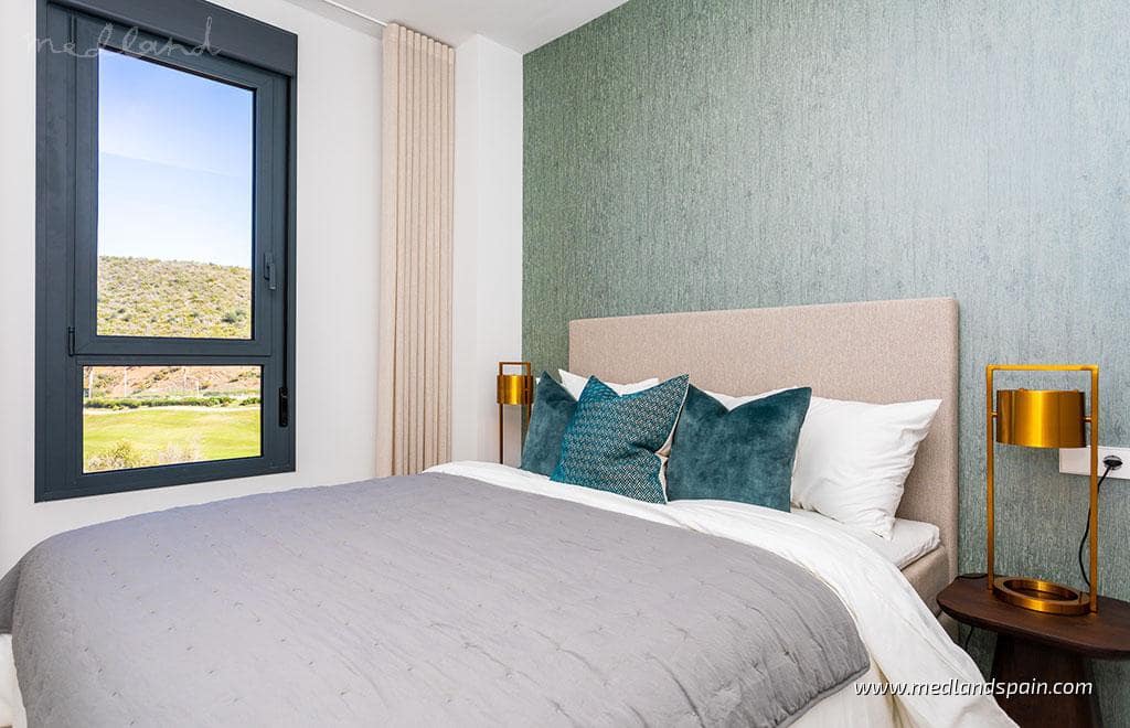 2 soverom Leilighet til salgs i Mijas Costa med svømmebasseng garasje - € 425 000 (Ref: 8880832)