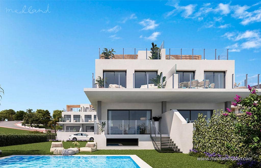 3 soveværelse Villa til salg i Benalmadena med swimmingpool garage - € 965.000 (Ref: 8880833)