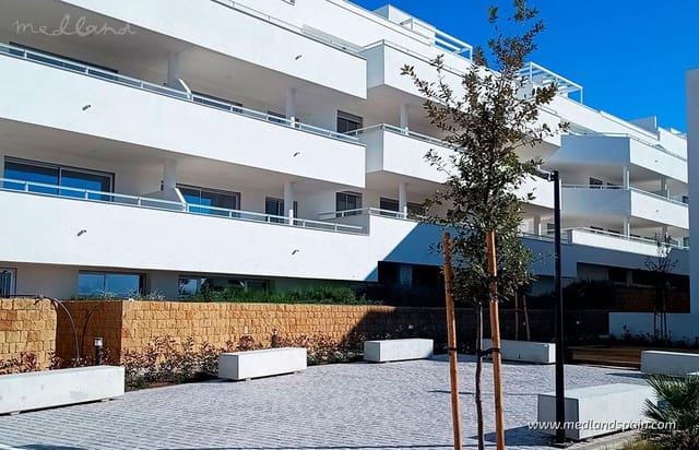 3 makuuhuone Huoneisto myytävänä paikassa Cancelada, Estepona mukana uima-altaan 
autotalli - 391 000 € (Ref: 8881820)