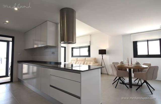 3 quarto Apartamento para venda em San Miguel de Salinas com piscina garagem - 390 000 € (Ref: 8893307)