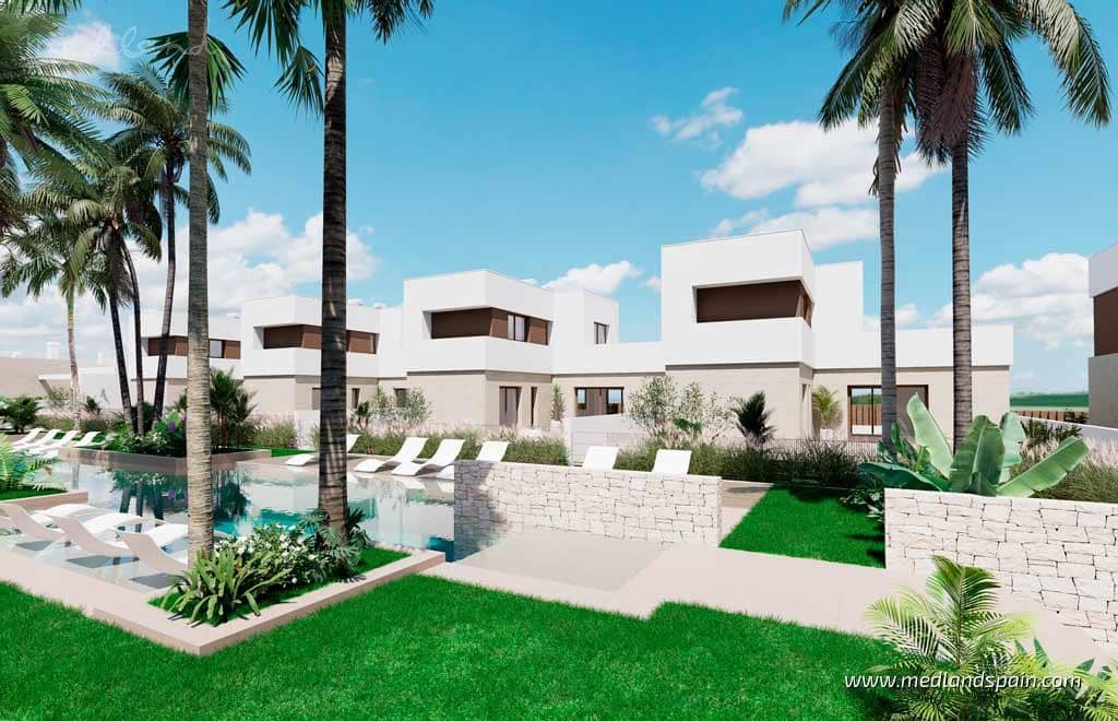 3 quarto Moradia para venda em Los Alcazares com piscina garagem - 599 000 € (Ref: 8902591)