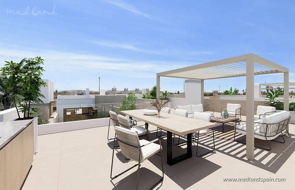 3 bedroom Villa for sale in Los Alcazares with pool garage - € 489,000 (Ref: 8902592)