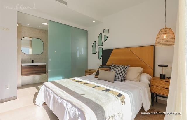 3 slaapkamer Villa te koop in Pilar de la Horadada ciudad, Pilar de la Horadada met zwembad garage - € 469.000 (Ref: 8905281)