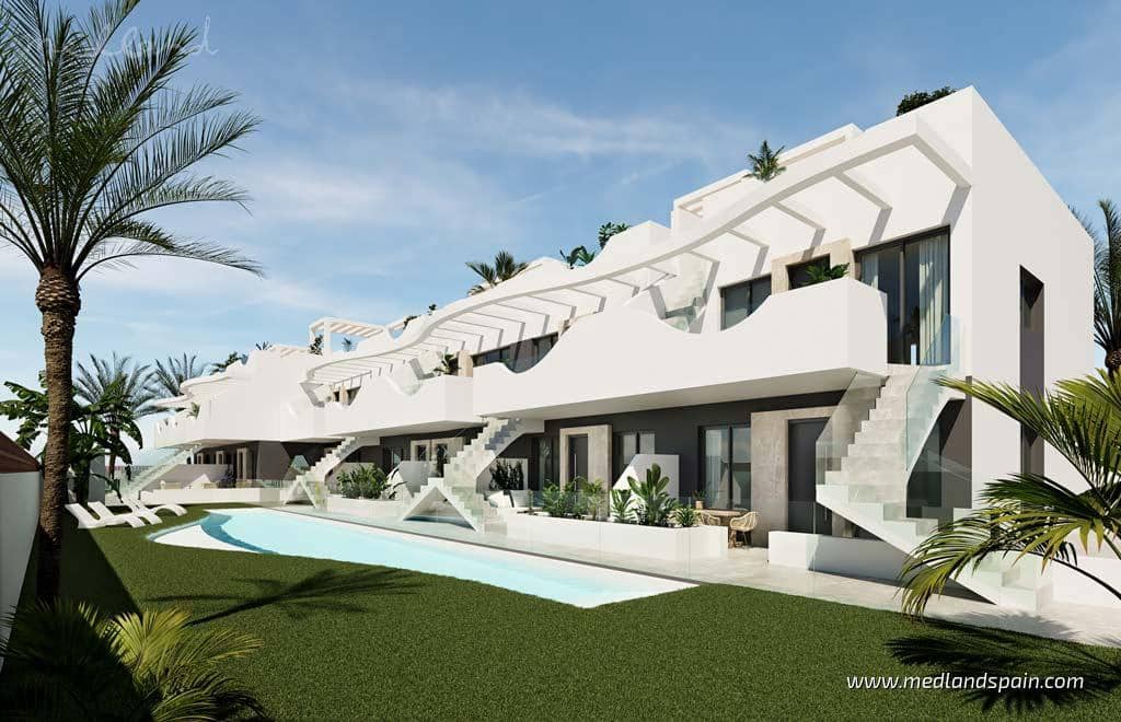 3 bedroom Apartment for sale in Pilar de la Horadada with pool garage - € 290,000 (Ref: 8915676)