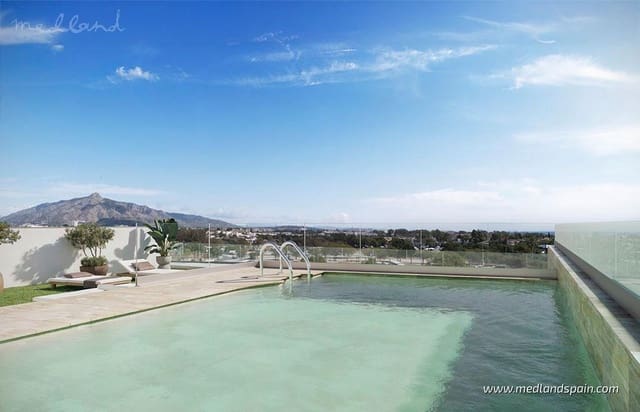 2 makuuhuone Huoneisto myytävänä paikassa San Pedro de Alcántara Pueblo, Marbella mukana uima-altaan 
autotalli - 530 000 € (Ref: 8918368)