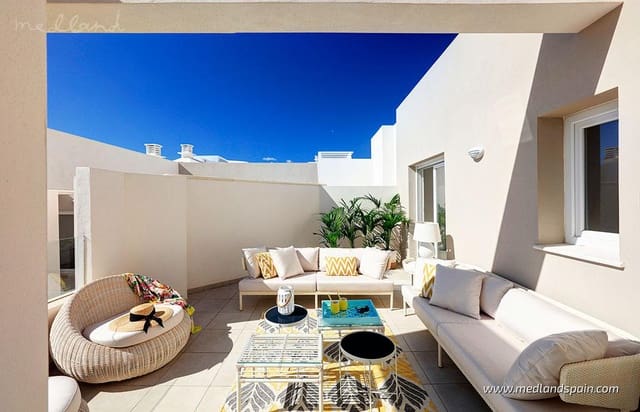 2 quarto Apartamento para venda em Nueva Andalucia, Marbella com piscina - 465 000 € (Ref: 8949070)