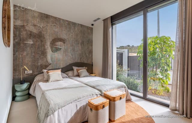 3 makuuhuone Huvila myytävänä paikassa Algorfa mukana uima-altaan 
autotalli - 1 249 000 € (Ref: 8949074)