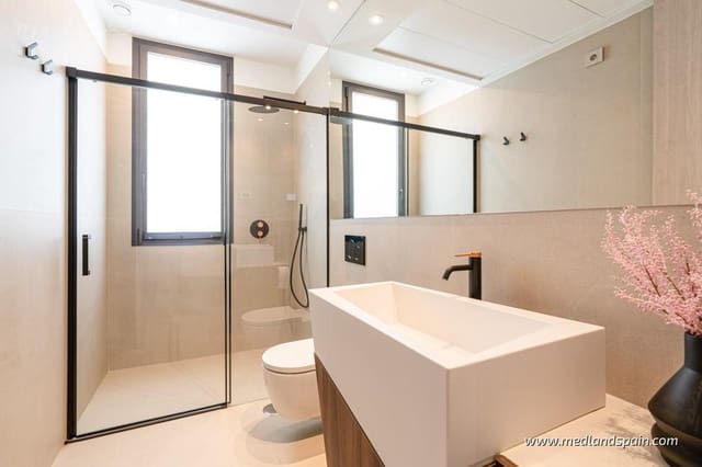 3 makuuhuone Huvila myytävänä paikassa Algorfa mukana uima-altaan 
autotalli - 1 249 000 € (Ref: 8949074)