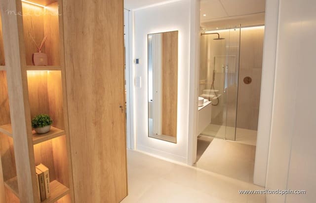 3 quarto Apartamento para venda em La Manga del Mar Menor com piscina garagem - 950 000 € (Ref: 8964315)