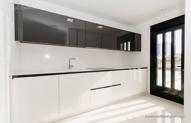 Chalet de 4 habitaciones en Playa Honda, Cartagena en venta con piscina garaje - 790.000 € (Ref: 8972675)