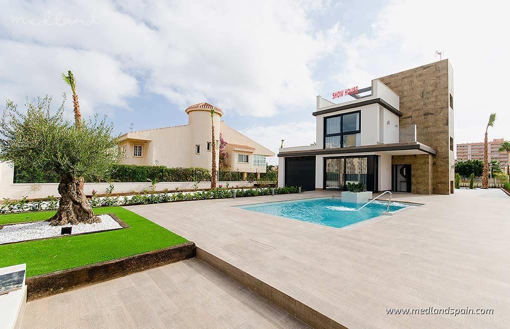 4 sovrum Villa till salu i Playa Honda med pool garage - 790 000 € (Ref: 8972675)