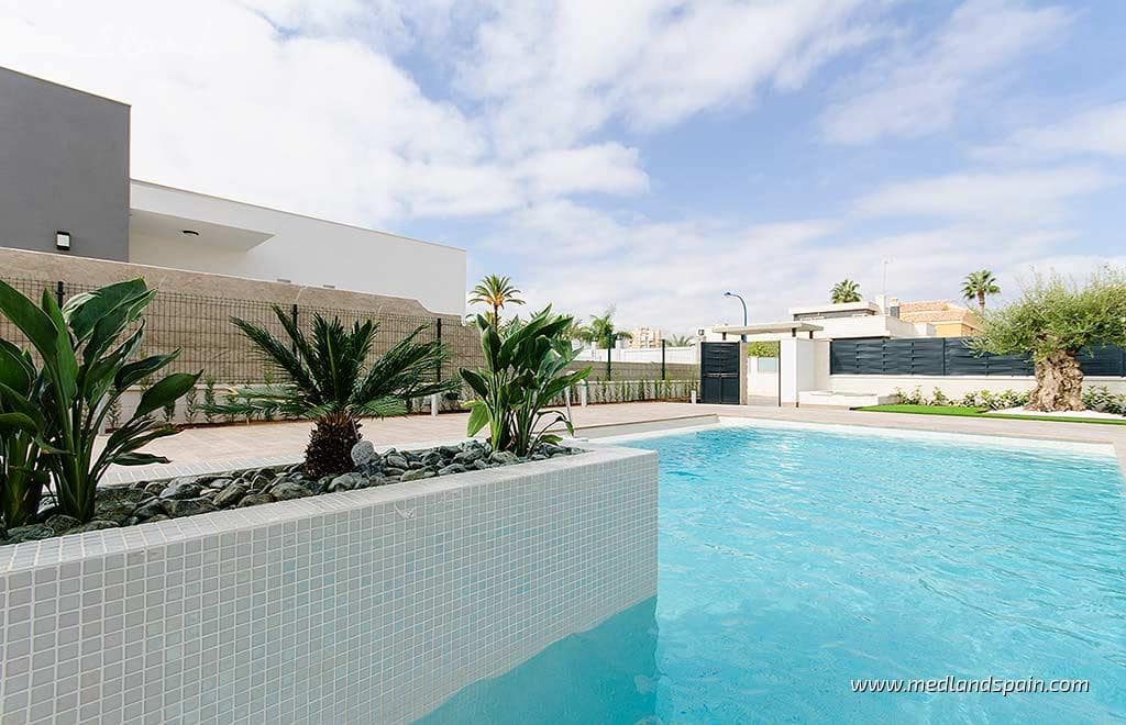 4 sovrum Villa till salu i Playa Honda med pool garage - 790 000 € (Ref: 8972675)