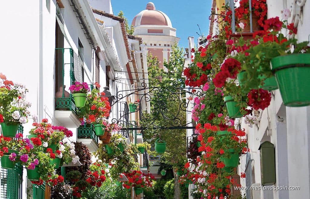 3 soverom Leilighet til salgs i Estepona med svømmebasseng garasje - € 385 000 (Ref: 8972678)