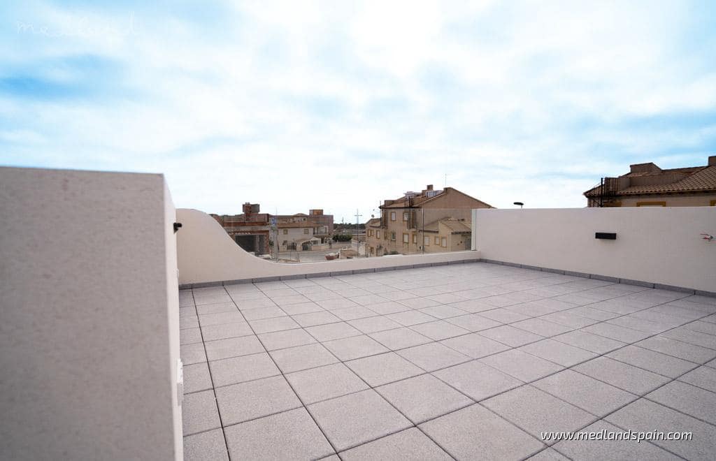 3 bedroom Apartment for sale in Pilar de la Horadada with pool garage - € 365,000 (Ref: 8982707)