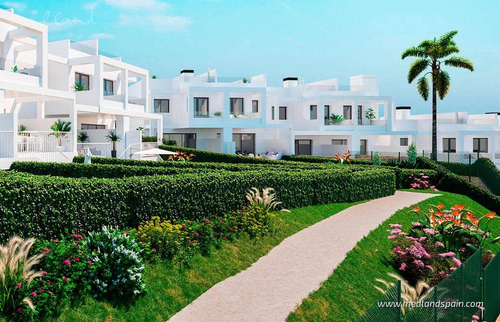 3 soveværelse Byhus til salg i Manilva med swimmingpool garage - € 595.000 (Ref: 8986161)