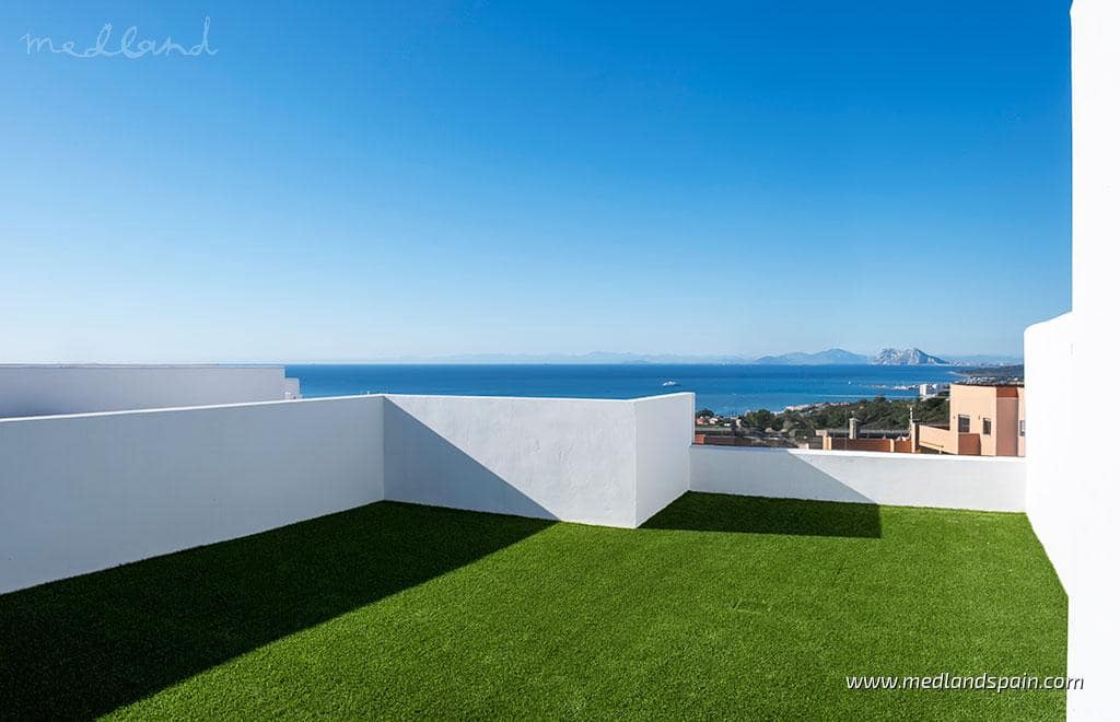 3 soveværelse Byhus til salg i Manilva med swimmingpool garage - € 595.000 (Ref: 8986161)