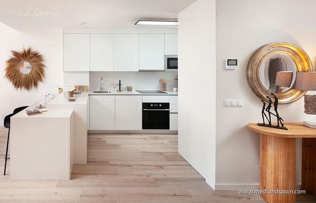 3 soveværelse Byhus til salg i Chullera, Manilva med swimmingpool garage - € 595.000 (Ref: 8986161)