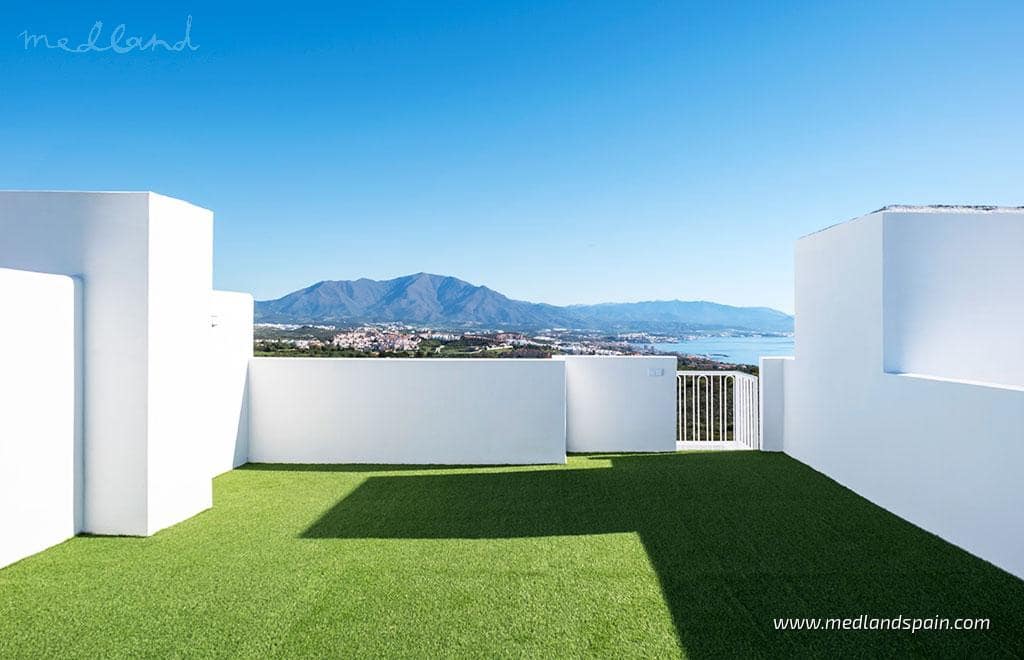 3 soveværelse Byhus til salg i Manilva med swimmingpool garage - € 595.000 (Ref: 8986161)