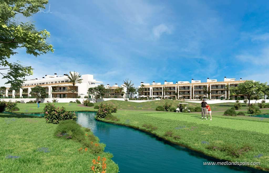 Apartamento de 2 habitaciones en Los Alcázares en venta con piscina garaje - 320.000 € (Ref: 8986168)