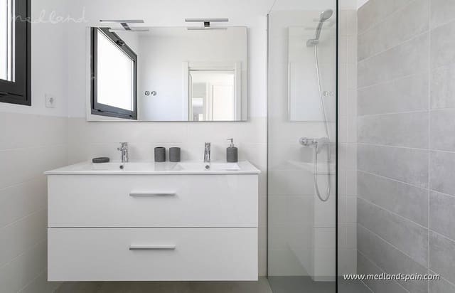 3 soveværelse Villa til salg i Calasparra med swimmingpool garage - € 339.000 (Ref: 8988809)