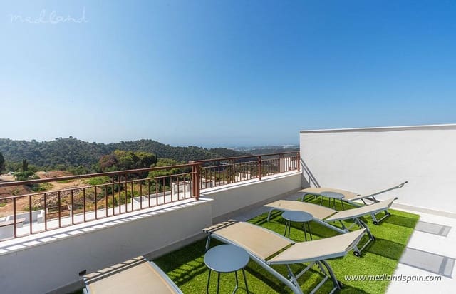 3 makuuhuone Omakotitalo myytävänä paikassa Marbella mukana uima-altaan 
autotalli - 620 000 € (Ref: 8988810)