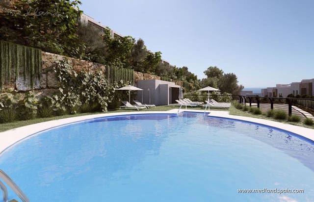 3 bedroom Townhouse for sale in Marbella with pool garage - € 590,000 (Ref: 8988810)