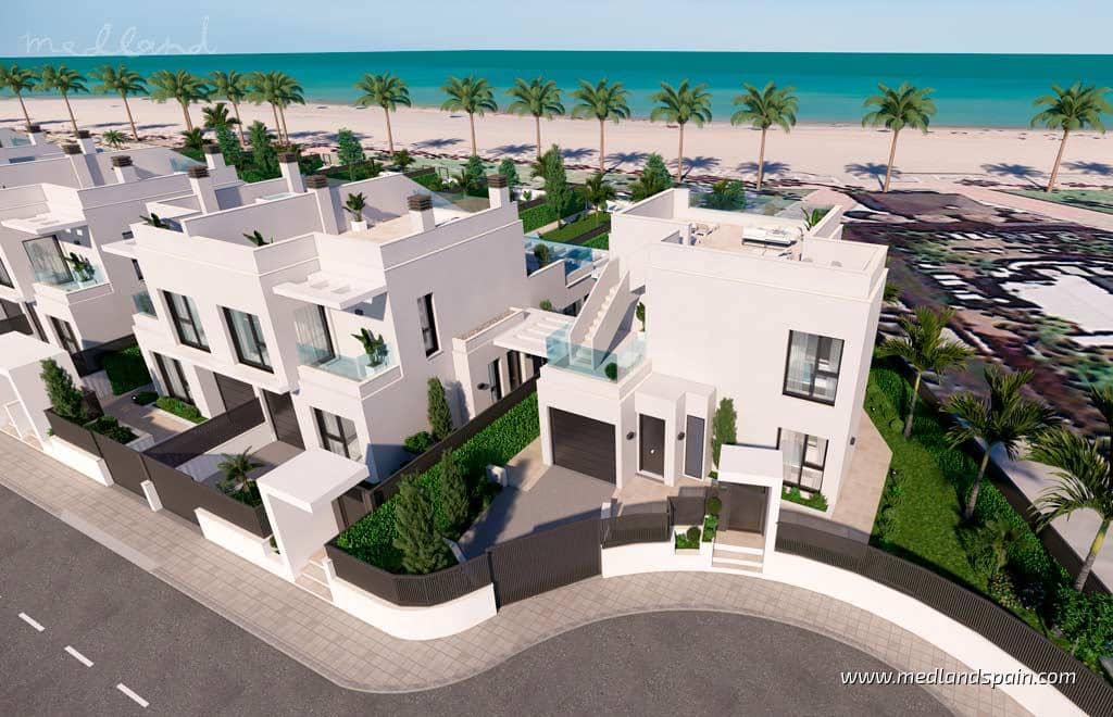 Chalet de 3 habitaciones en Los Alcázares en venta con piscina garaje - 1.390.000 € (Ref: 8988812)
