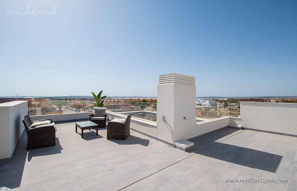 3 makuuhuone Huvila myytävänä paikassa Los Montesinos mukana 
autotalli - 423 900 € (Ref: 8992644)