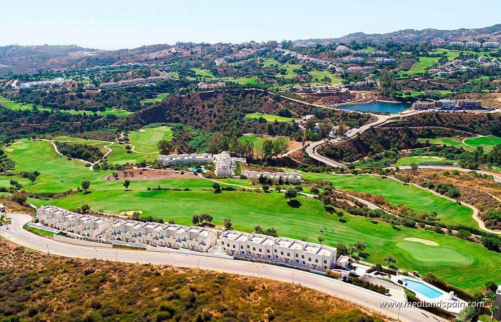 3 soverom Hus til salgs i Mijas Costa med svømmebasseng garasje - € 660 000 (Ref: 8992646)