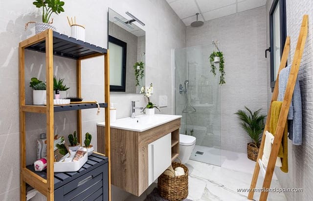 Apartamento de 2 habitaciones en San Miguel de Salinas en venta con piscina garaje - 244.000 € (Ref: 9005175)