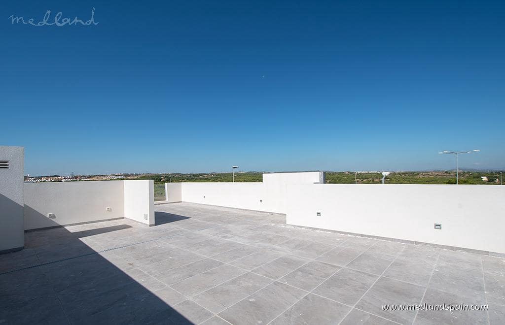 3 Zimmer Apartment zu verkaufen in Los Balcones mit Pool - 350.000 € (Ref: 9007268)
