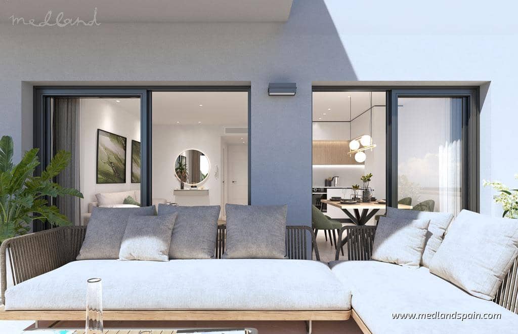 3 quarto Apartamento para venda em Los Balcones com piscina - 304 900 € (Ref: 9007272)