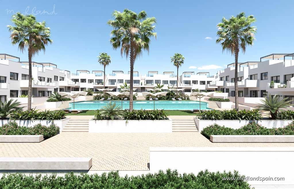 3 quarto Apartamento para venda em Los Balcones com piscina - 304 900 € (Ref: 9007272)